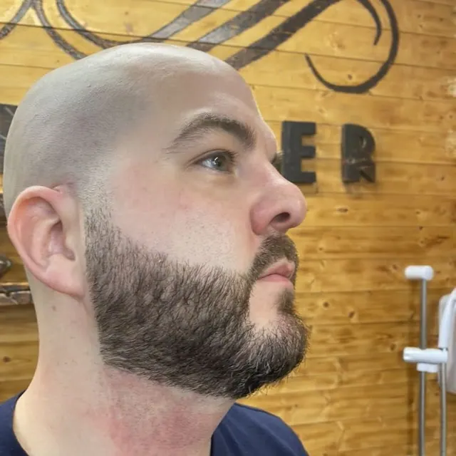 A full beard trimmed at Trim & Cropper